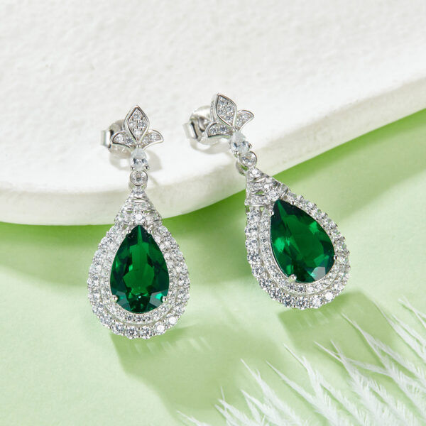 Pear-shaped lab-grown emerald S925 silver plated white gold earrings (BZH52S)