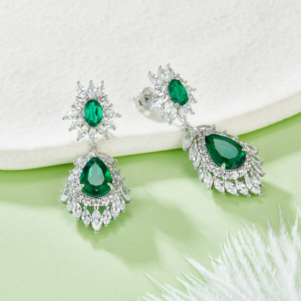 Pear-shaped lab-grown emerald S925 silver plated white gold earrings (BZH57S)