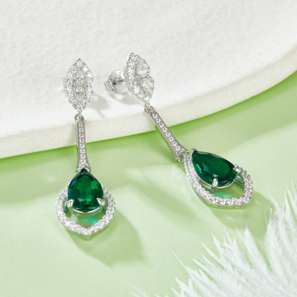 Pear-shaped lab-grown emerald S925 silver plated white gold earrings (BZH59S)