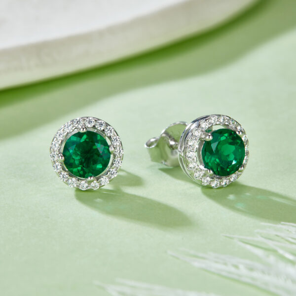 Round shape cultured emerald S925 silver plated white gold earrings (BZH65S)