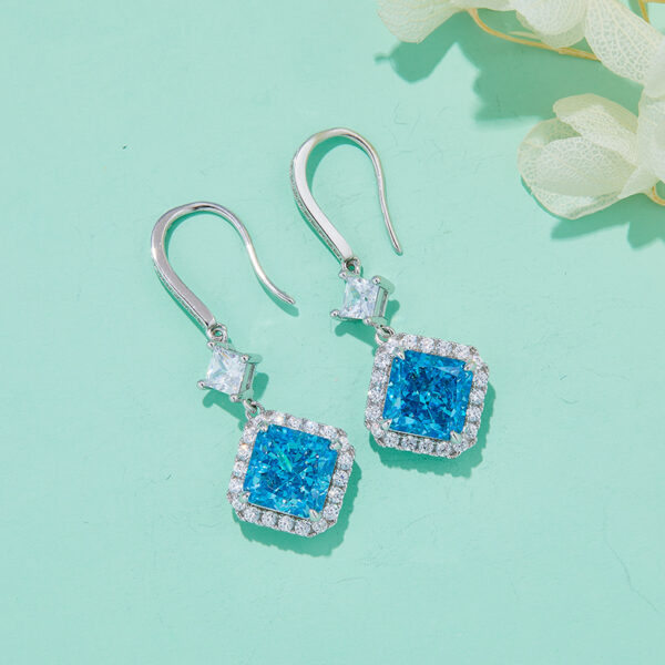 Square high-carbon diamond and nurture emerald earrings (BZH27S)