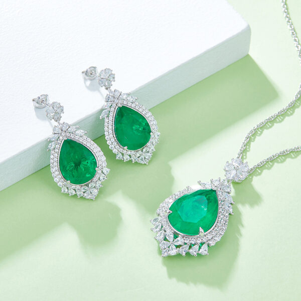 Pear-shaped green glass necklace (BZH38O) & Pear-shaped green glass stud earrings (BZH38S)  - (SET  BZH38T) - Image 4