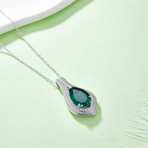 Pear-shaped high-carbon diamond necklace & Cultured emerald necklace (BZH41O) - Image 7