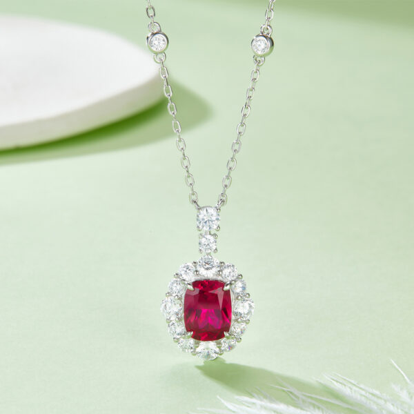 Baguette-grown ruby S925 silver-plated white gold necklace (BZH116O)