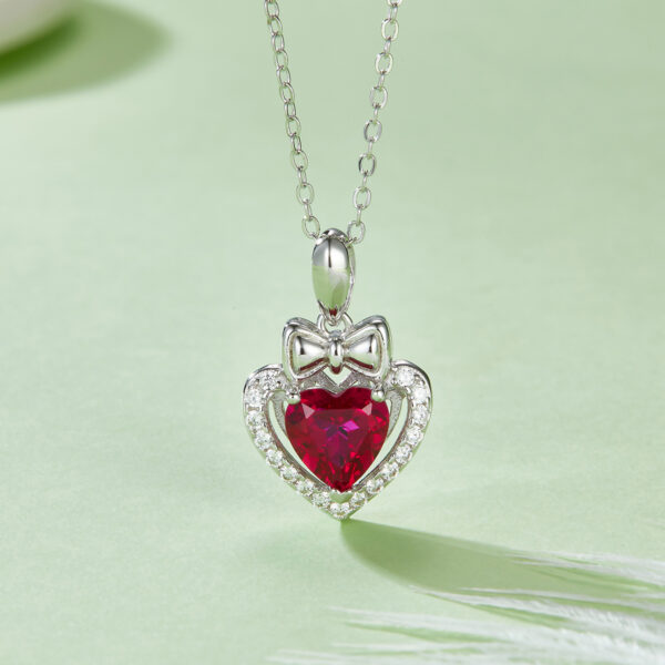 Heart-shaped lab-grown ruby S925 silver-plated white gold necklace (BZH126O)