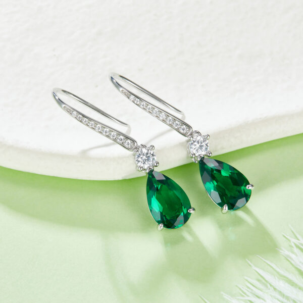 Pear-shaped lab-grown emerald S925 silver plated white gold earrings (BZH101S)